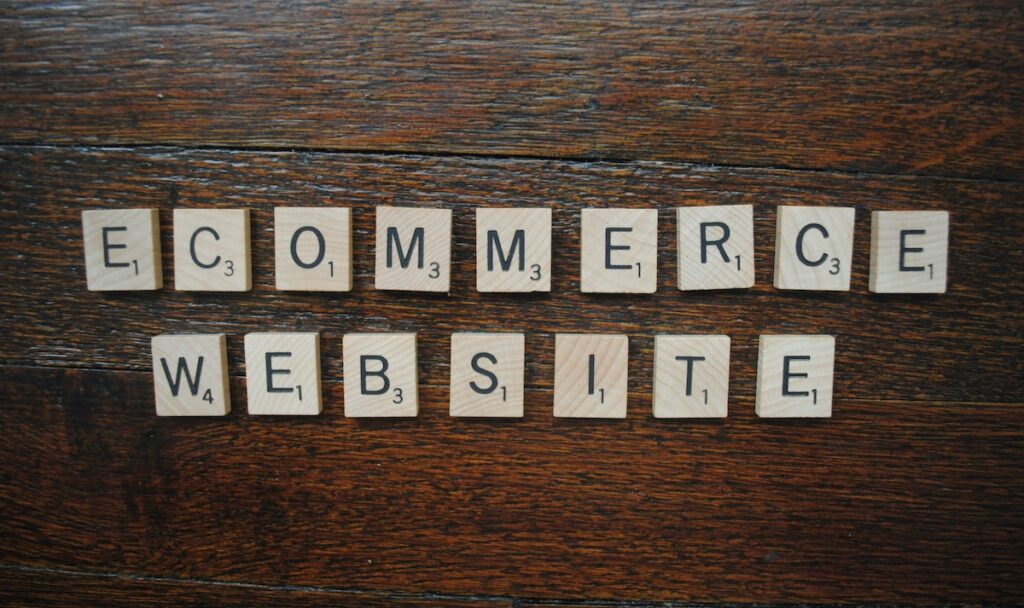 Bachelor Communication en alternance Lorient assistant web marketing