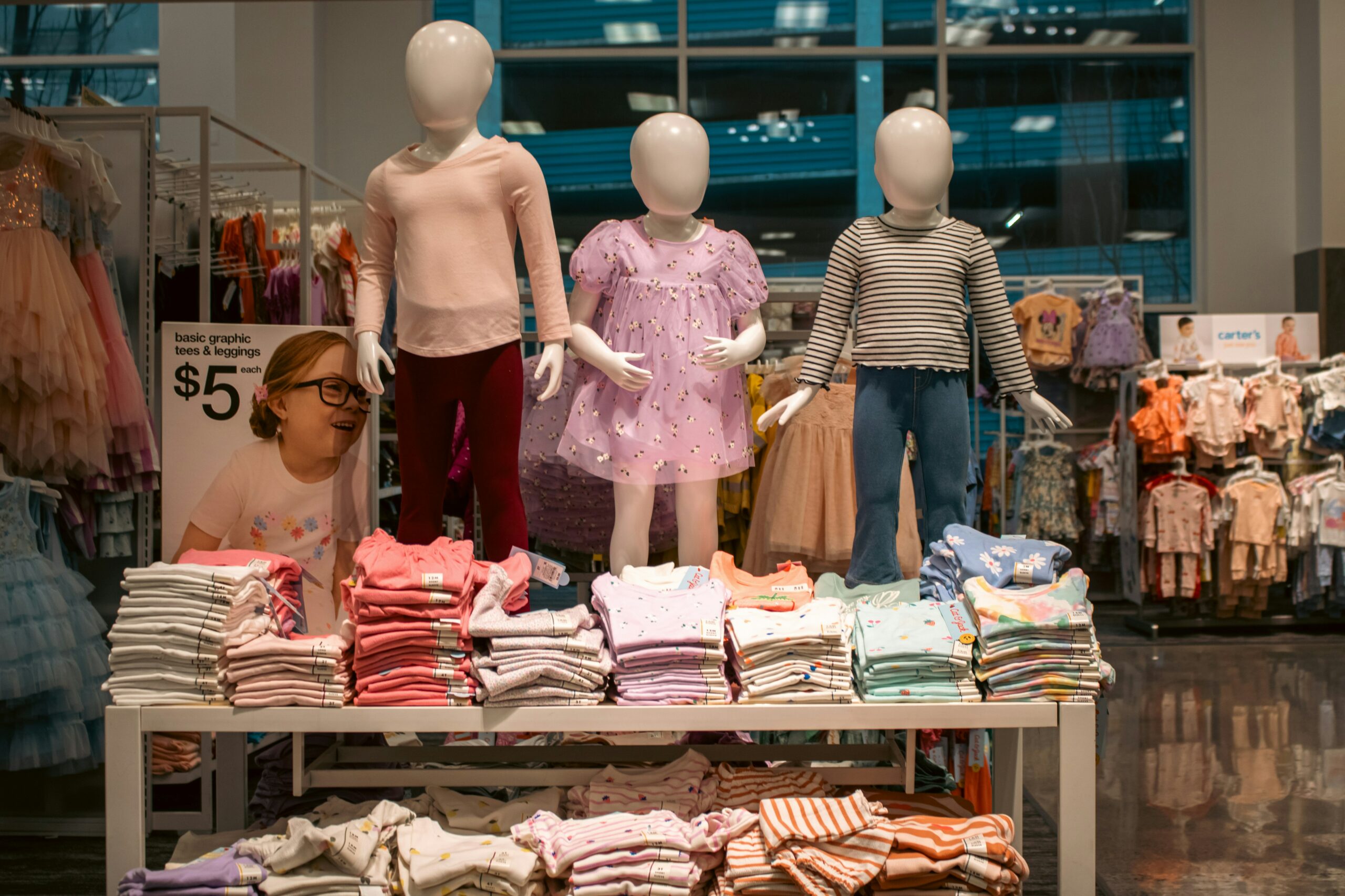 vendeur vendeuse magasin mode enfant BTS MCO Lorient